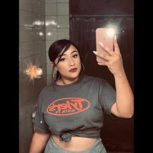 Meet your Posher, Lina